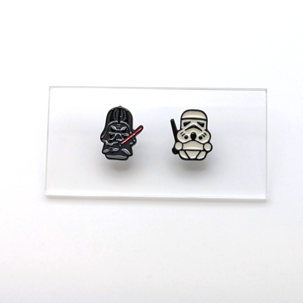 Storm Trooper Star Wars asymmetrical stud earrings
